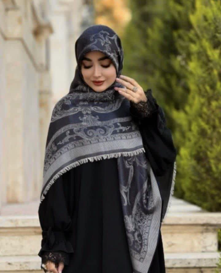 روسری نخ ابریشم ژاکارد سرمه ای کرم